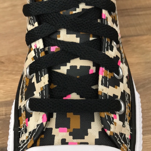 CONVERSE CTAS HIGH TOP BRAND NEW - Picture 6 of 16